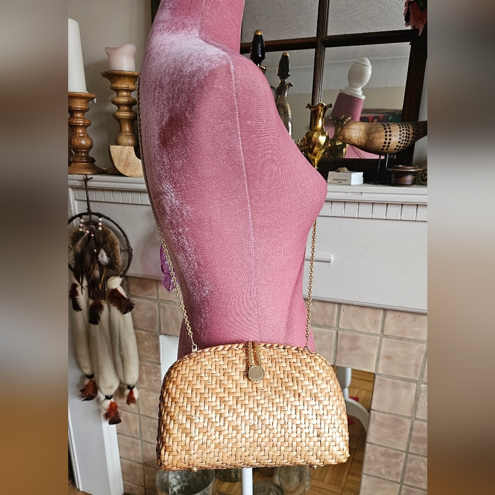 1970's Walborg Rattan Purse. Woven rattan purse. Vintage purse. - Picture 3 of 14